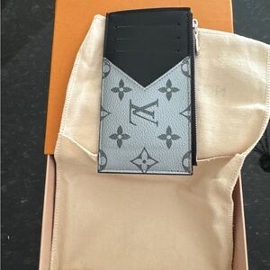 BNIB Louis Vuitton Card Holder